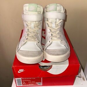 Nike Blazer Mid Sneakers 👟 👟